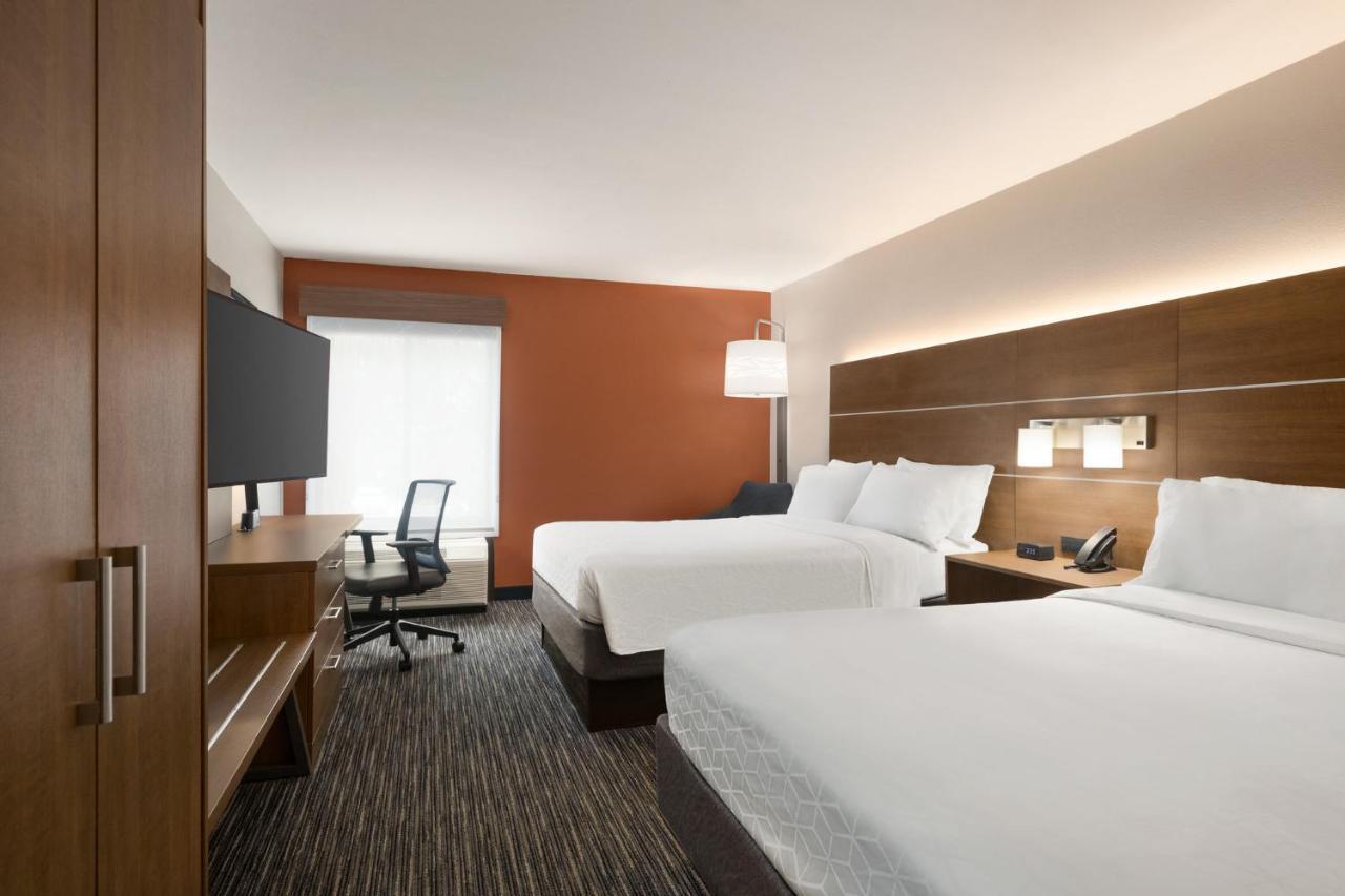 Holiday Inn Express Vero Beach-West I-95 By Ihg Bagian luar foto